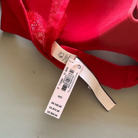 Victoria’s Secret bra - Picture 2 of 4